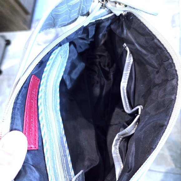 Vintage Tommy Hilfiger Silver Metallic Croc Embossed Small Shoulder Purse - Picture 5 of 5